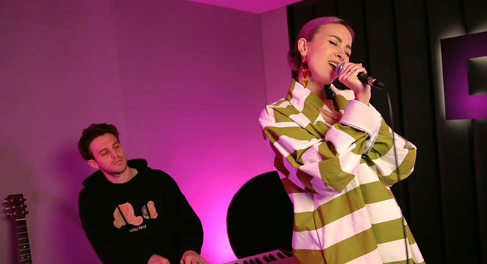 Camden Cox release acoustic version of ‘Over’