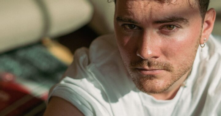 Cian Ducrot Announces UK & Ireland Headline Tour