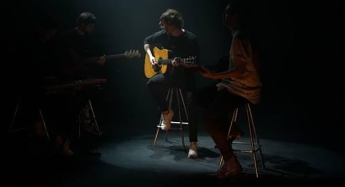 Dean Lewis announces global live stream event