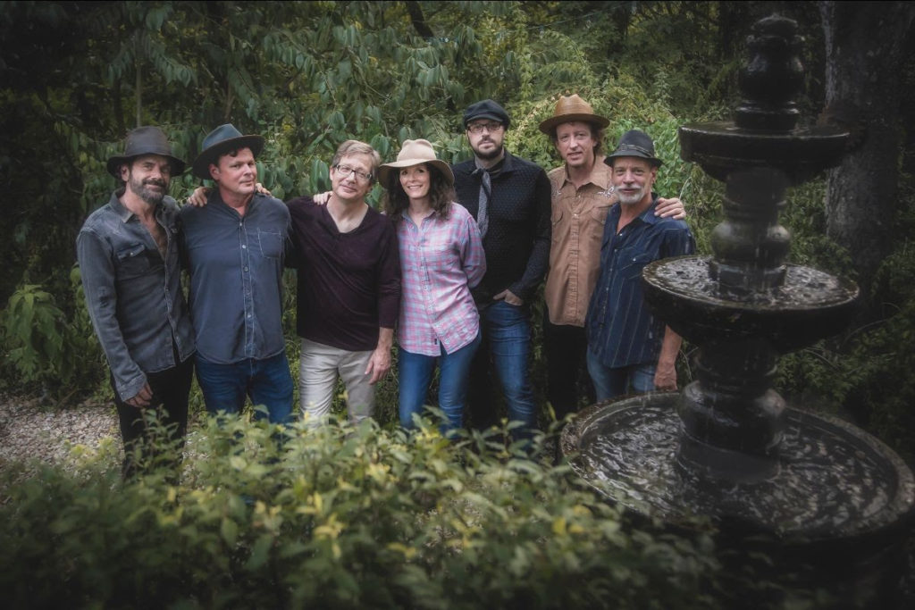 Edie Brickell and New Bohemians, New Single, New Album, Tripwire, TotalNtertainment, Stubborn Love