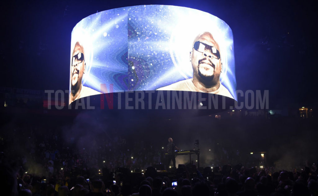 Fatboy Slim, Stephen Farrell, Review, TotalNtertainment, Music,