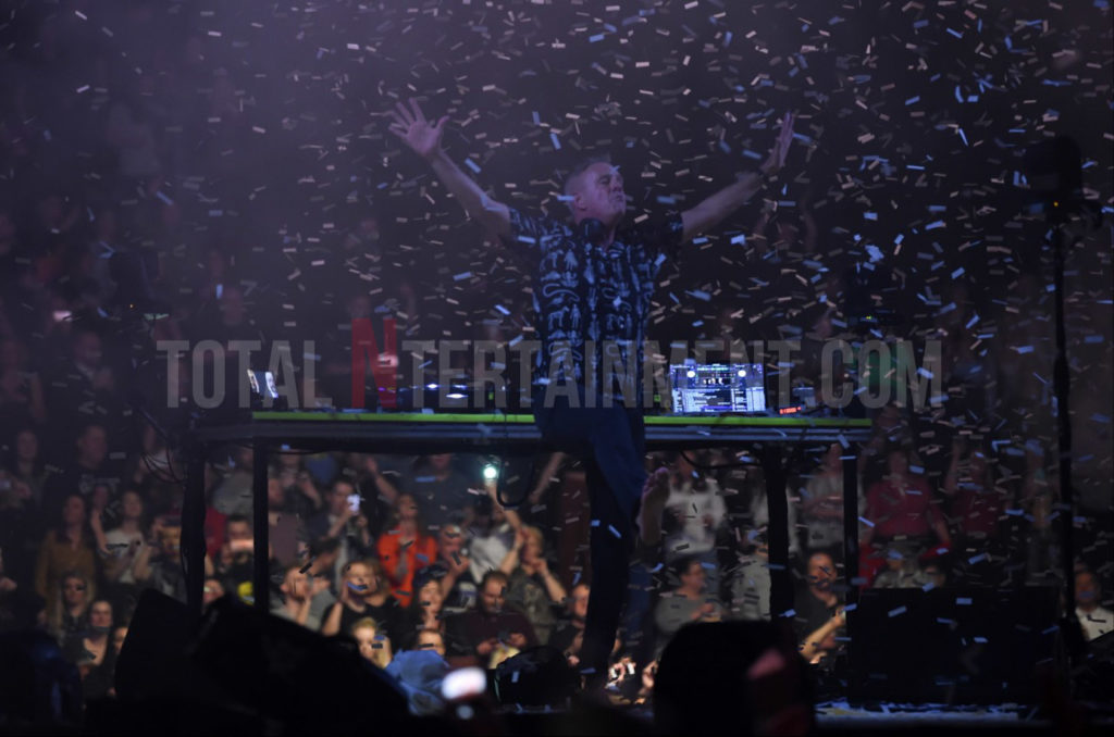 Fatboy Slim, Stephen Farrell, Review, TotalNtertainment, Music,