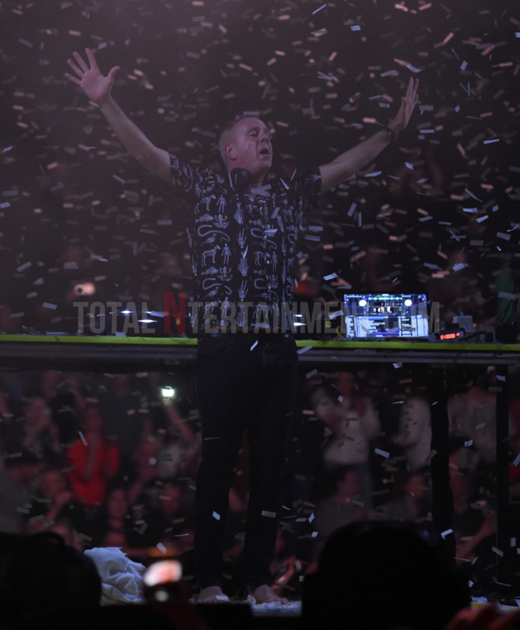 Fatboy Slim, Stephen Farrell, Review, TotalNtertainment, Music,