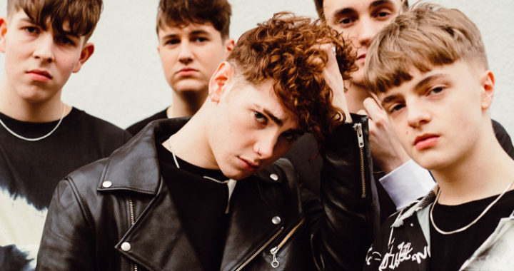 Full Colour release their debut single
