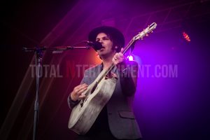 Gaz Coombes. Standon Calling, Festival, TotalNtertainment, Christopher James Ryan