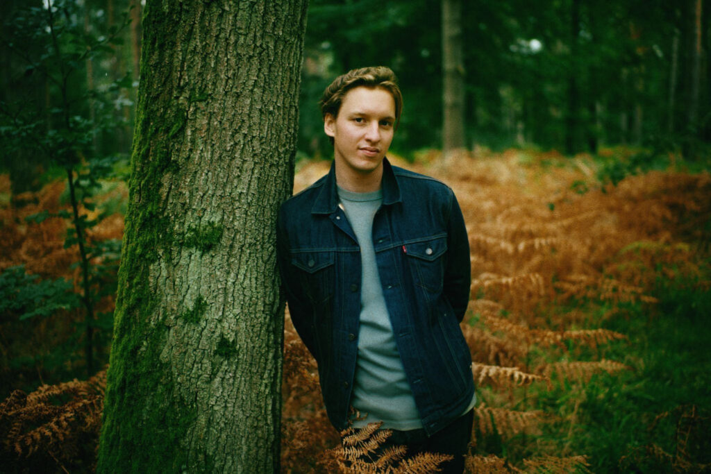 George Ezra, Tour News, Music News, new Single, Green Green Grass, TotalNtertainment