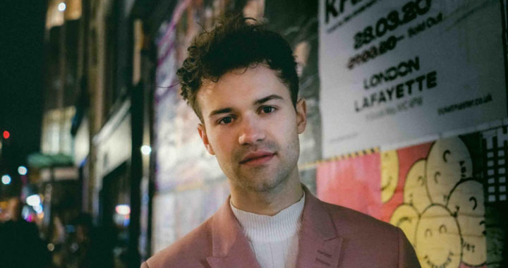 George Pelham reveals acoustic ‘Not Tonight’