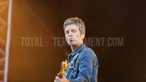 Noel Gallagher, Scarborough Open Air Theatre, Jo Forrest, review, TotalNtertainment, Live event