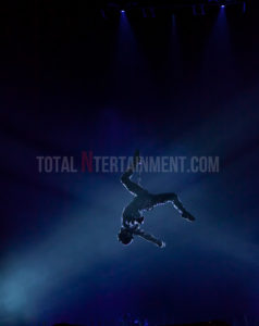 Cirque du Soleil, Totem, Royal Albert Hall, London, Jo Forrest, TotalNtertainment, Review