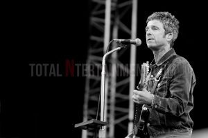 Noel Gallagher, Scarborough Open Air Theatre, Jo Forrest, review, TotalNtertainment, Live event