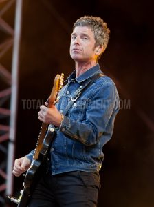 Noel Gallagher, Scarborough Open Air Theatre, Jo Forrest, review, TotalNtertainment, Live event