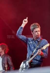 Noel Gallagher, Scarborough Open Air Theatre, Jo Forrest, review, TotalNtertainment, Live event