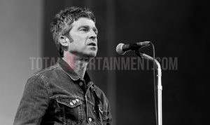 Noel Gallagher, Scarborough Open Air Theatre, Jo Forrest, review, TotalNtertainment, Live event