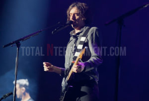 Snow Patrol, Leeds, First Direct Arena, Review, Jo Forrest, TotalNtertainment