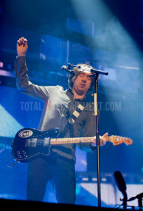 Snow Patrol, Leeds, First Direct Arena, Review, Jo Forrest, TotalNtertainment