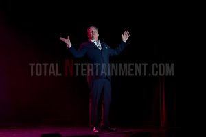 Suggs, theatre, comedy, totalntertainment, What a King Cnut, Jo Forrest