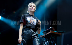 Nina Nesbitt, Scarborough, Review, TotalNtertainment, Music, Open Air Theatre, Jo Forrest