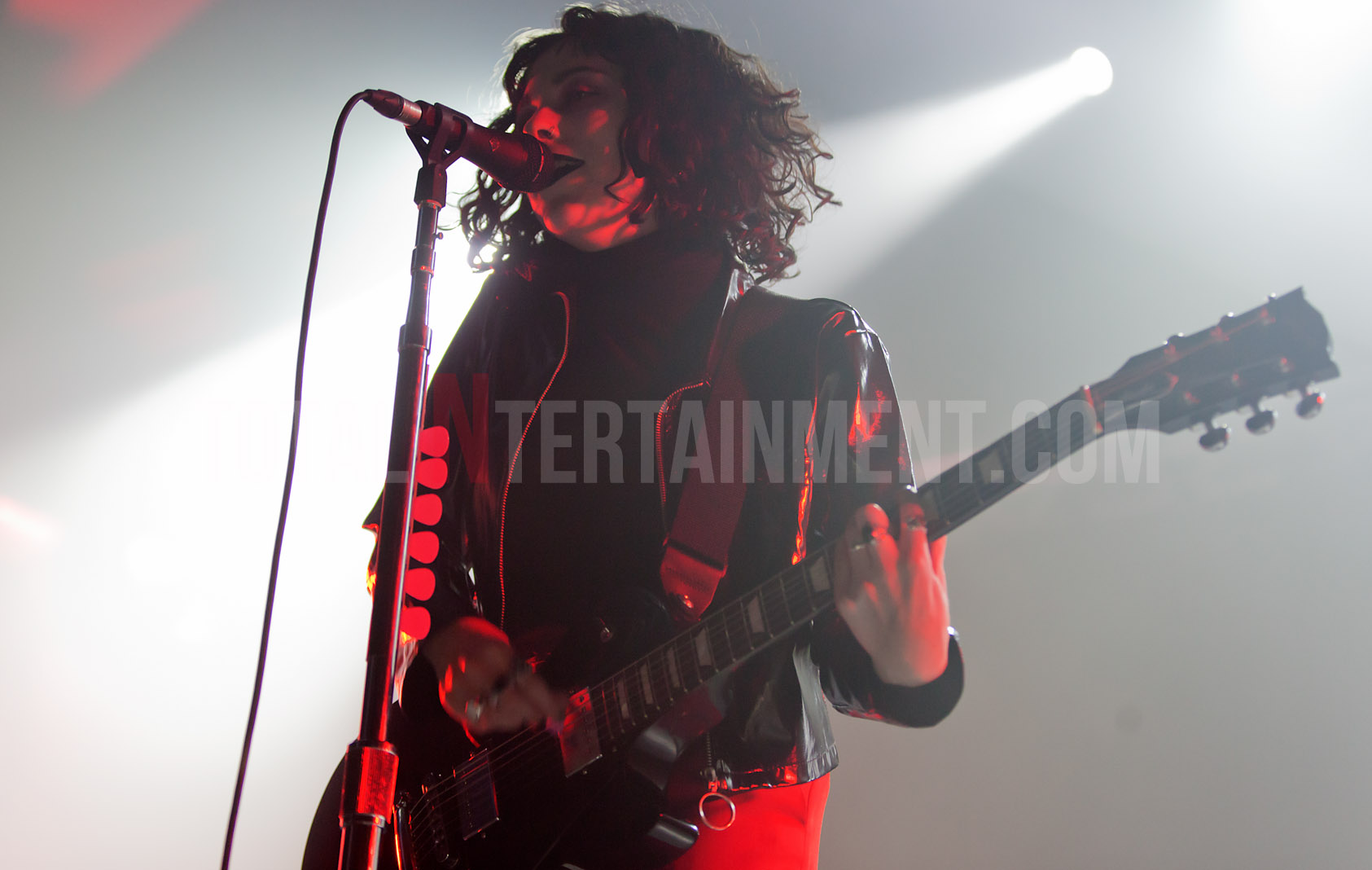 Pale Waves, Manchester, Jo Forrest, Stuart Houghton, TotalNtertainment, Review