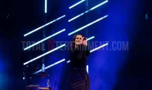 Alison Moyet, Tour, Review, Leeds, First Direct Arena, Jo Forrest, TotalNtertainment