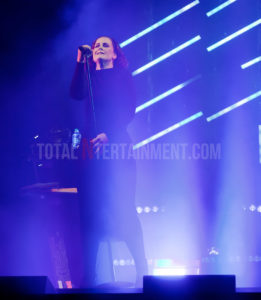 Alison Moyet, Tour, Review, Leeds, First Direct Arena, Jo Forrest, TotalNtertainment