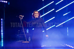 Alison Moyet, Tour, Review, Leeds, First Direct Arena, Jo Forrest, TotalNtertainment