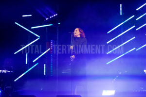 Alison Moyet, Tour, Review, Leeds, First Direct Arena, Jo Forrest, TotalNtertainment