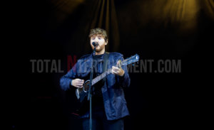 James Arthur, York, Jo Forrest, Review, York Races, TotalNtertainment