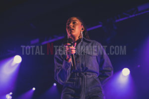 Grace Carter, Manchester, Review, TotalNtertainment, Christopher Ryan