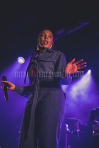 Grace Carter, Manchester, Review, TotalNtertainment, Christopher Ryan