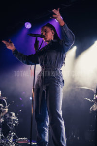 Grace Carter, Manchester, Review, TotalNtertainment, Christopher Ryan