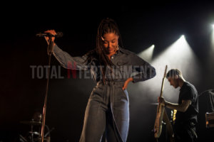 Grace Carter, Manchester, Review, TotalNtertainment, Christopher Ryan