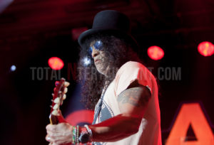 Slash, Doncaster, Jo Forrest, Review, TotalNtertainment, Myles Kennedy