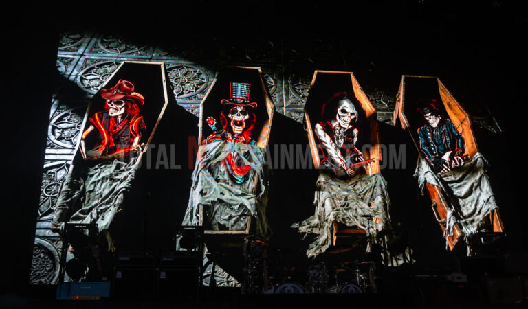 Hollywood Vampires