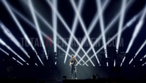 Enrique Iglesias, Manchester, TotalNtertainment, Jo Forrest, Review