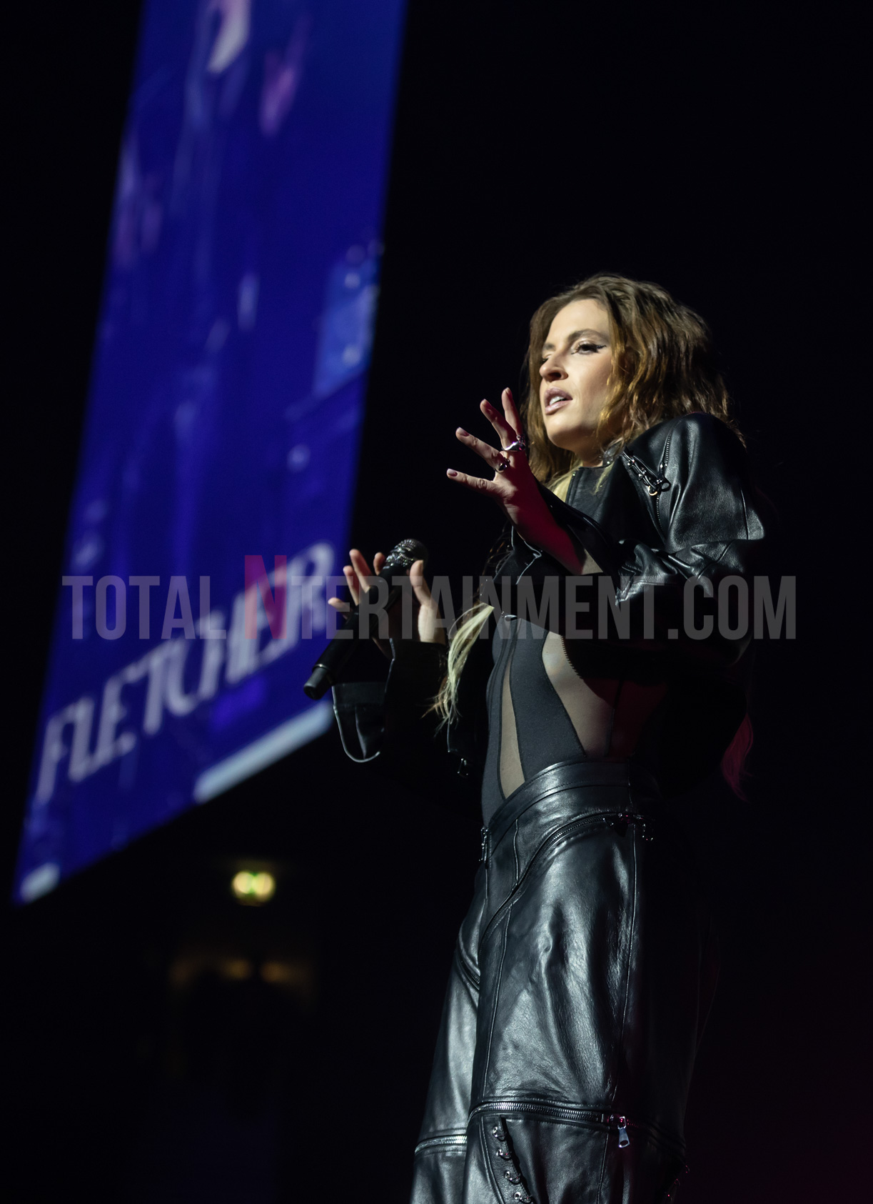 Fletcher, Manchester, AO Arena, Jo Forrest, TotalNtertainment, Music Photography, Live Event