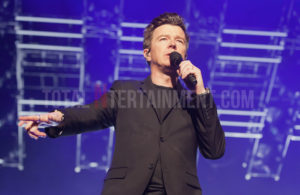 Rick Astley, Leeds, First Direct Arena, Jo Forrest, Review, Tour, TotalNtertainment