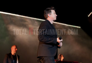 Rick Astley, Leeds, First Direct Arena, Jo Forrest, Review, Tour, TotalNtertainment