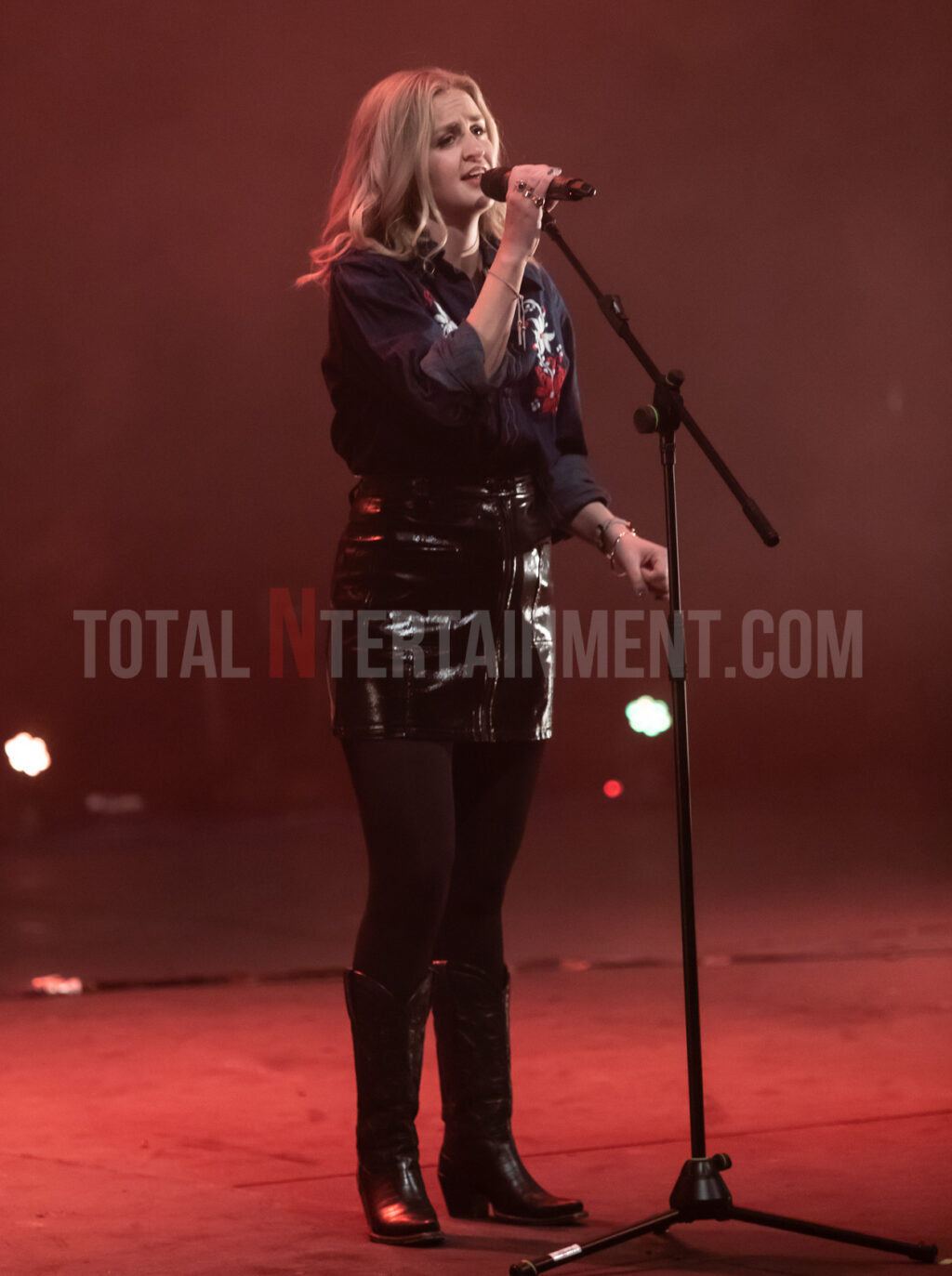 Jo Forrest, Live Event, Music Photography, Totalntertainment, Ward Thomas, York Barbican,
