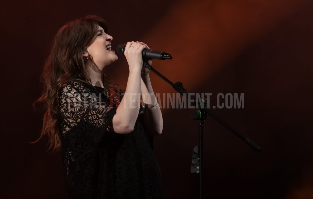 Jo Forrest, Live Event, Music Photography, Totalntertainment, Ward Thomas, York Barbican,