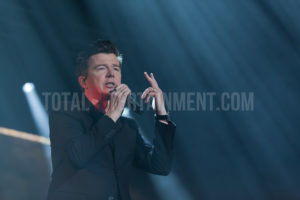 Rick Astley, Leeds, First Direct Arena, Jo Forrest, Review, Tour, TotalNtertainment