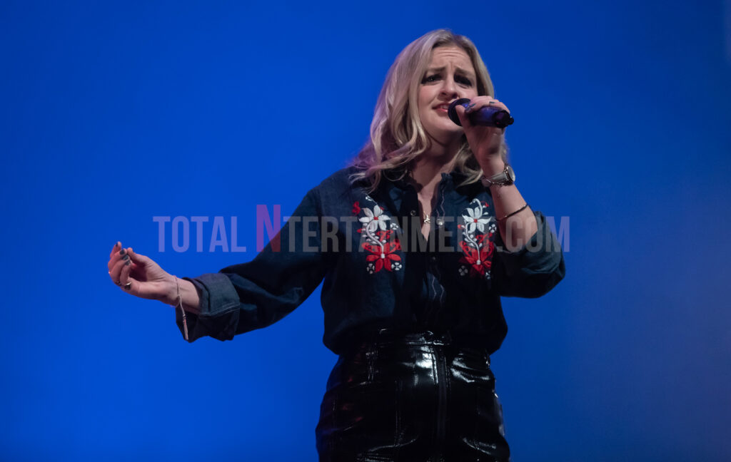 Jo Forrest, Live Event, Music Photography, Totalntertainment, Ward Thomas, York Barbican,