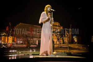 Florence & The Machine, Manchester, TotalNtertainment, Review, Chris Ryan