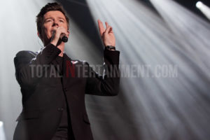 Rick Astley, Leeds, First Direct Arena, Jo Forrest, Review, Tour, TotalNtertainment