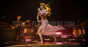 Florence & The Machine, Manchester, TotalNtertainment, Review, Chris Ryan