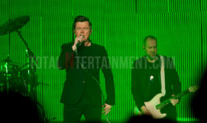 Rick Astley, Leeds, First Direct Arena, Jo Forrest, Review, Tour, TotalNtertainment