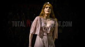 Florence & The Machine, Manchester, TotalNtertainment, Review, Chris Ryan