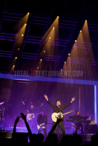 Rick Astley, Leeds, First Direct Arena, Jo Forrest, Review, Tour, TotalNtertainment