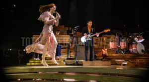 Florence & The Machine, Manchester, TotalNtertainment, Review, Chris Ryan