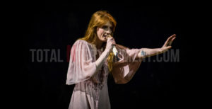 Florence & The Machine, Manchester, TotalNtertainment, Review, Chris Ryan