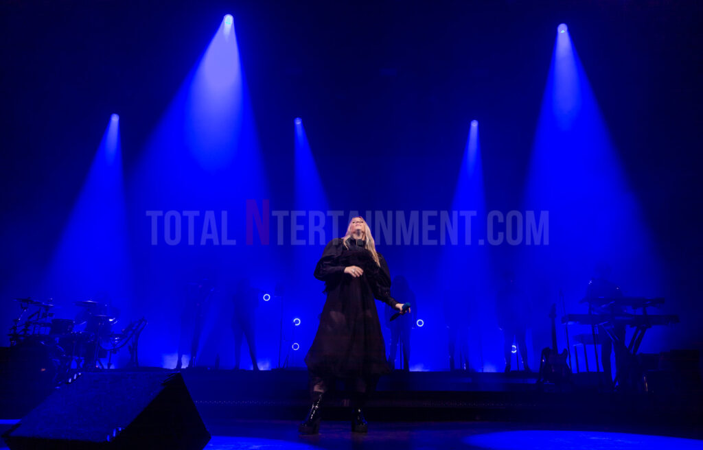 Ellie Goulding, Music, Live Event, Manchester Apollo, Jo Forrest, TotalNtertainment